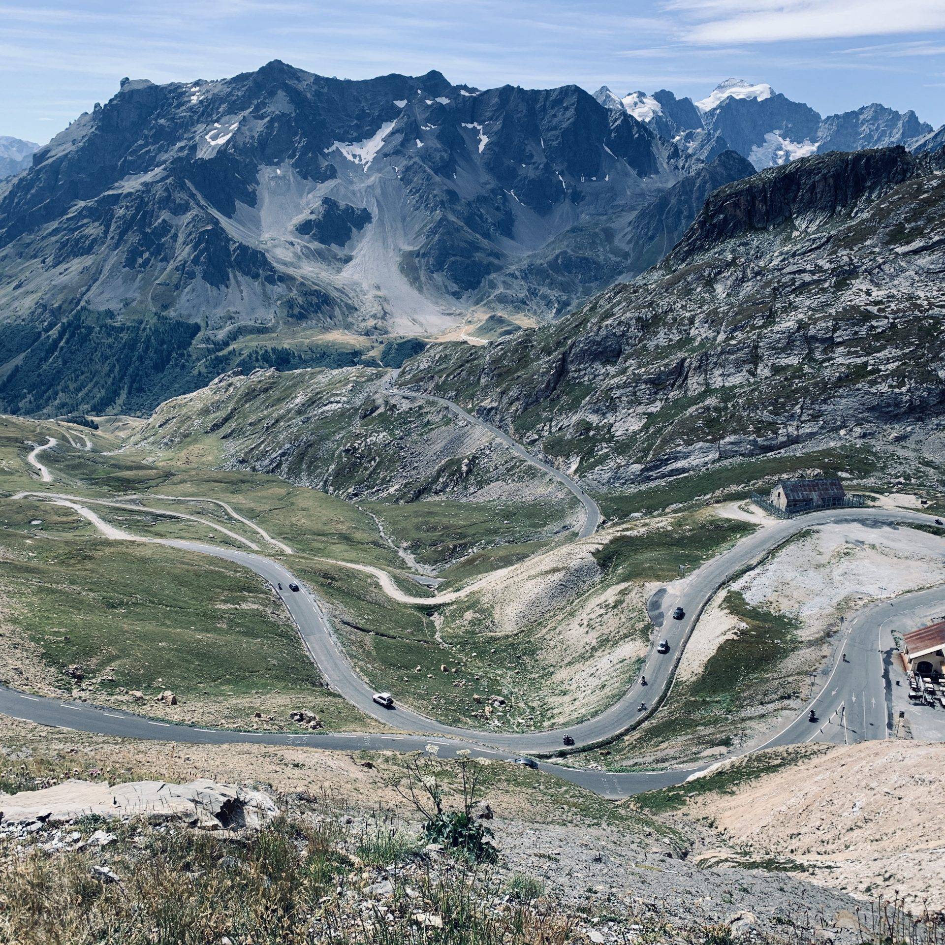 Les Grands Cols des Alpes